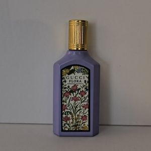 NWOT Gucci Flora Gorgeous Magnolia Perfume